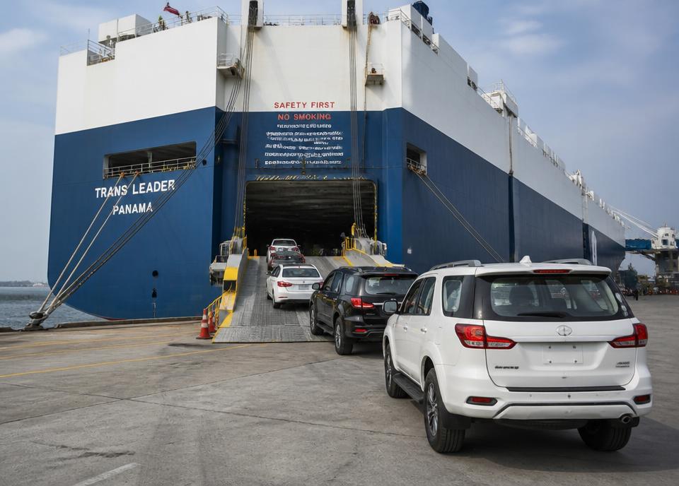 Car Shipping from UK